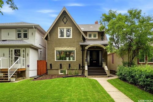 2820 College Avenue, Regina, SK, S4T1V2 | Card Image