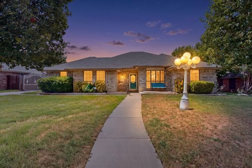 137 Ne Brushy Mound Rd, Burleson, TX, 76028-2521 | Card Image
