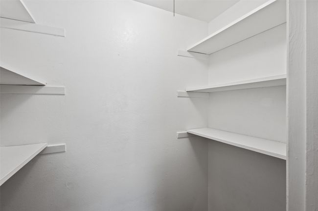 APT-6 - 1905 W Morton St, House other with 3 bedrooms, 2 bathrooms and null parking in Denison TX | Image 16