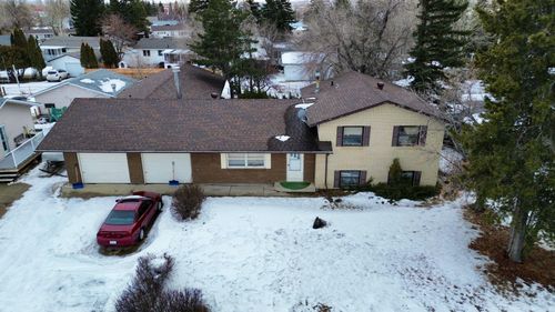 607 7 Ave W, Hanna, AB, T0J1A0 | Card Image