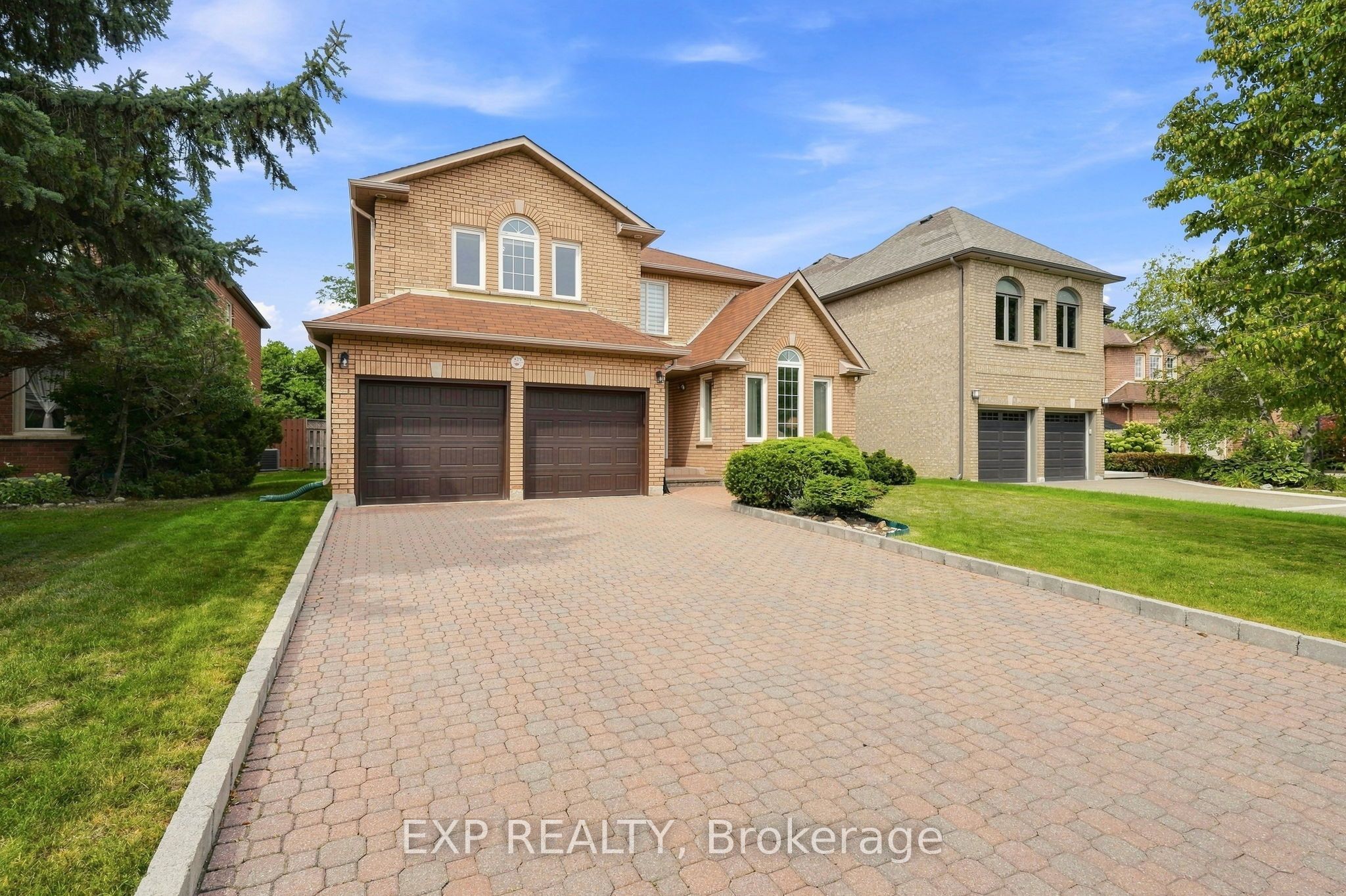 Residential in Richmond Hill 2