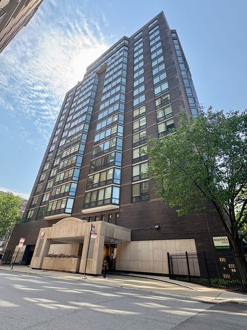 apt-18d-21 W Goethe St, Chicago, IL, 60610-7405 | Card Image