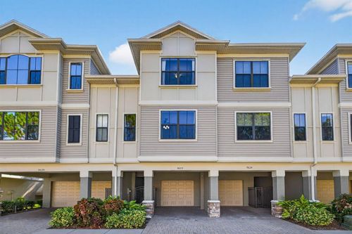 9622 Bay Grove Ln, TAMPA, FL, 33615-4318 | Card Image