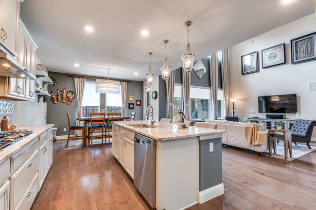 7405 River Park Dr, House other with 5 bedrooms, 4 bathrooms and null parking in Mckinney TX | Image 7