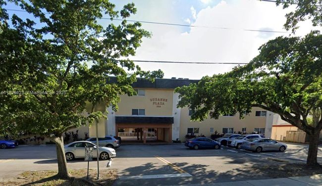 APT-304 - 7910 Taft St, Condo with 2 bedrooms, 1 bathrooms and null parking in Pembroke Pines FL | Image 16