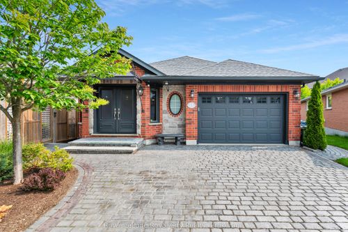 18 Whitetail Crt, Guelph, ON, N1L1H6 | Card Image