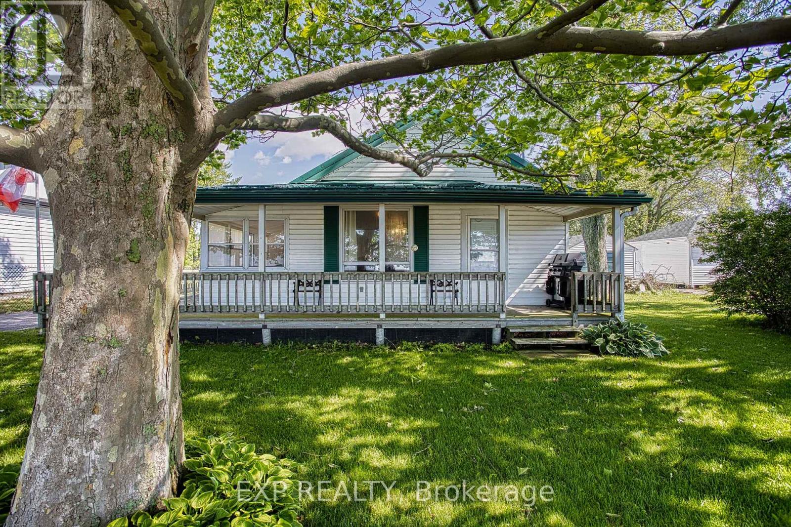 Residential in Haldimand (Dunnville) 3