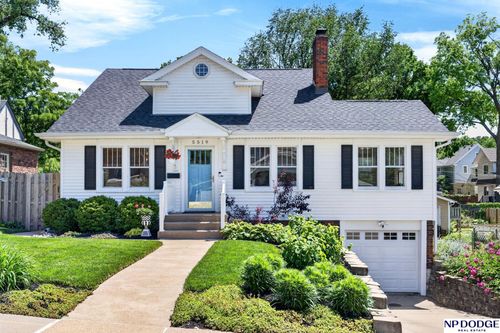 5519 Emile Street, Omaha, NE, 68106 | Card Image