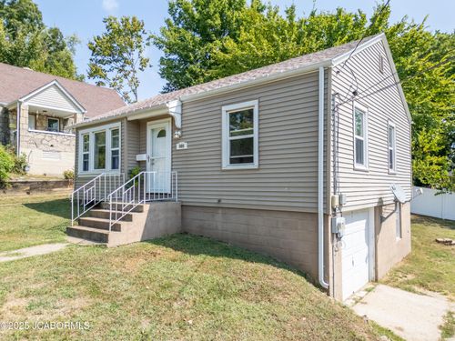 609 Virginia St, Jefferson City, MO, 65109-1745 | Card Image
