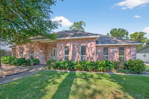 1207 Whitestone Ln, Houston, TX, 77073-1242 | Card Image