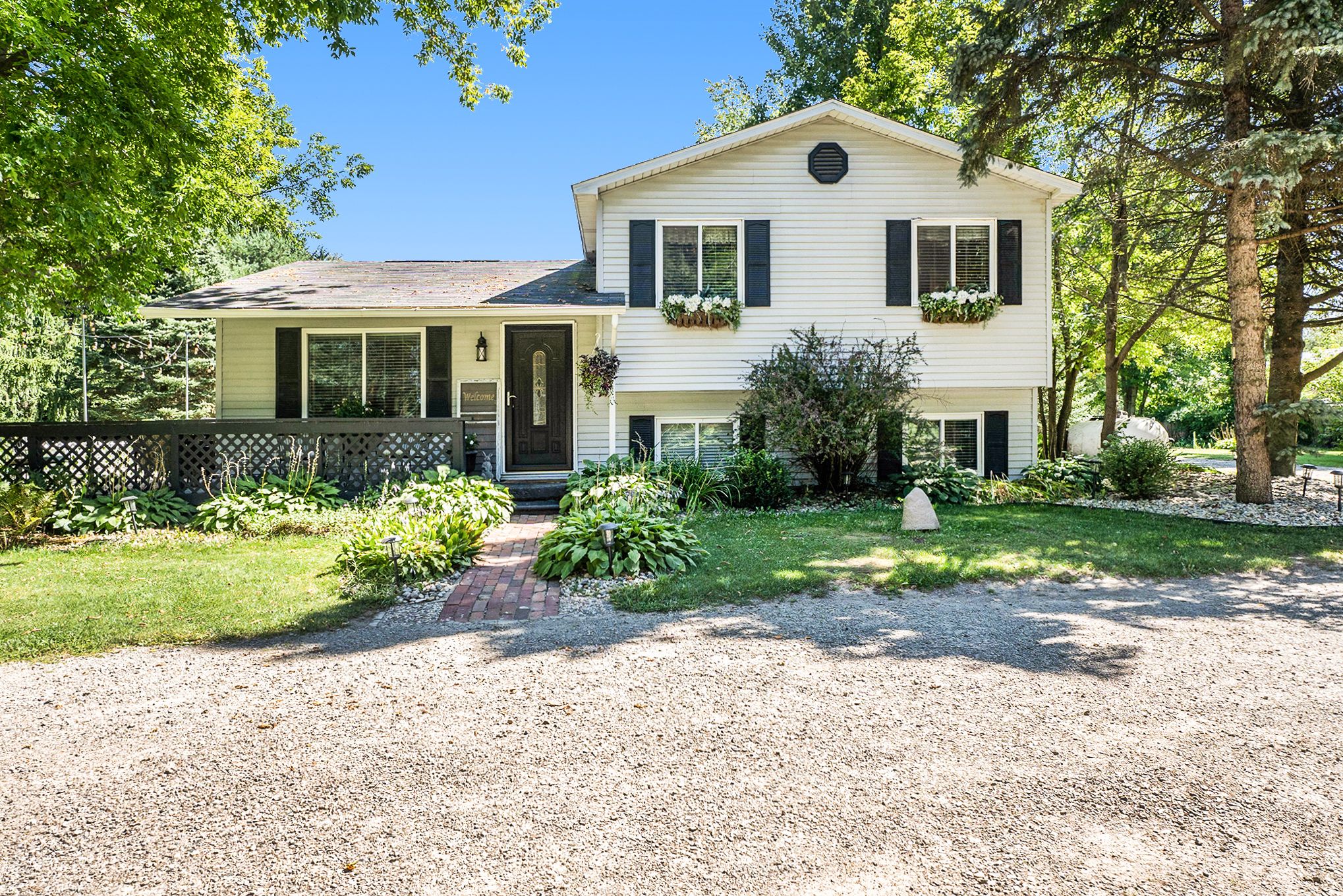 Kurtz Rd, Holly, MI 48442