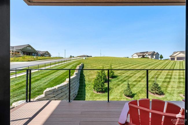APT-201 - 3010 Fieldhouse Cir, Condo with 2 bedrooms, 2 bathrooms and null parking in Manhattan KS | Image 21