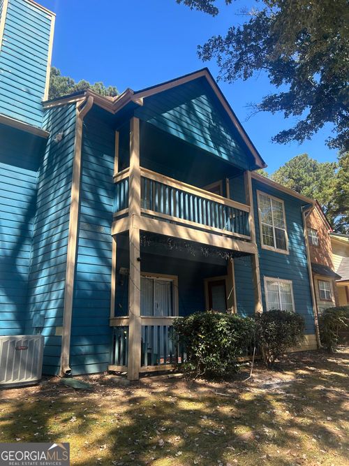 5516 Mountain Springs Cir, Stone Mountain, GA, 30088-3440 | Card Image