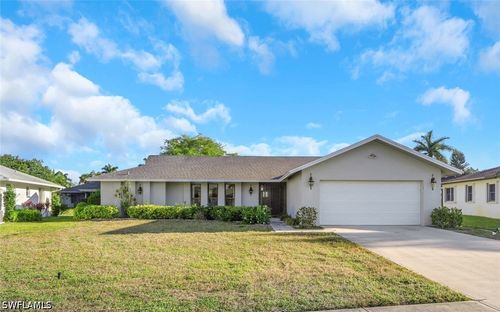 105 Montaubon Court, NAPLES, FL, 34112 | Card Image