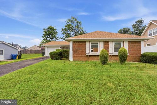 9 Hancock Ln, Willingboro, NJ, 08046-1707 | Card Image