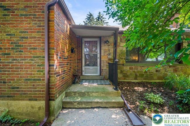 1321 W Union Blvd, House other with 3 bedrooms, 2 bathrooms and null parking in BETHLEHEM PA | Image 36
