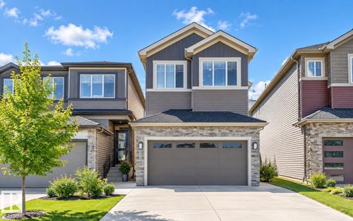 4319 36 St, Beaumont, AB, T4X2W3 | Card Image