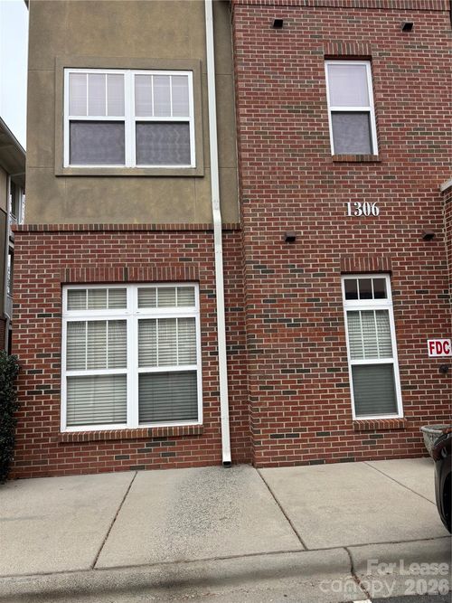unit-312-1306 Kenilworth Ave, Charlotte, NC, 28203-5271 | Card Image