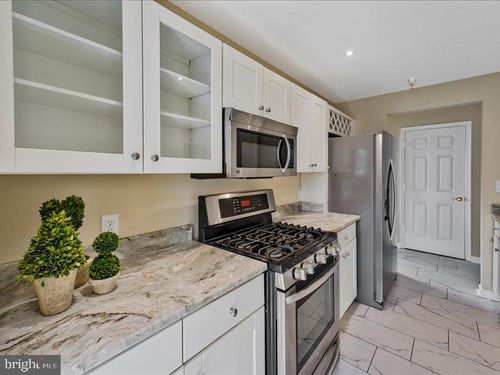 apt-105-6522 Lake Park Dr, GREENBELT, MD, 20770-7021 | Card Image