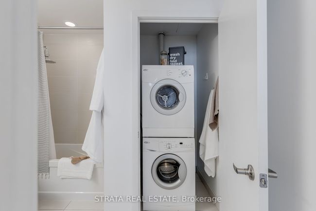 1006 - 58 Orchard View Blvd, Condo with 1 bedrooms, 1 bathrooms and 1 parking in Toronto ON | Image 13