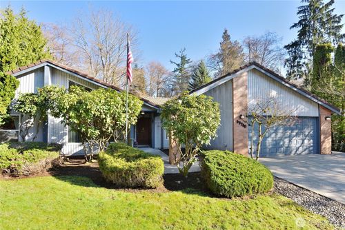 17719 54th Ave W, Lynnwood, WA, 98037-3548 | Card Image