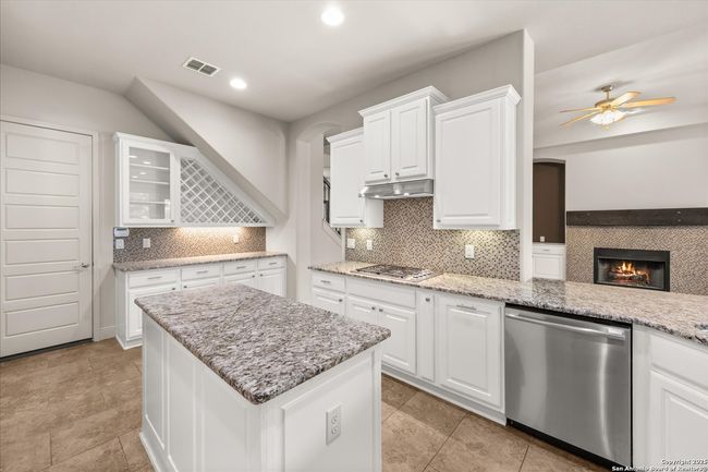 30171 Setterfeld Cir, House other with 4 bedrooms, 4 bathrooms and null parking in Fair Oaks Ranch TX | Image 15