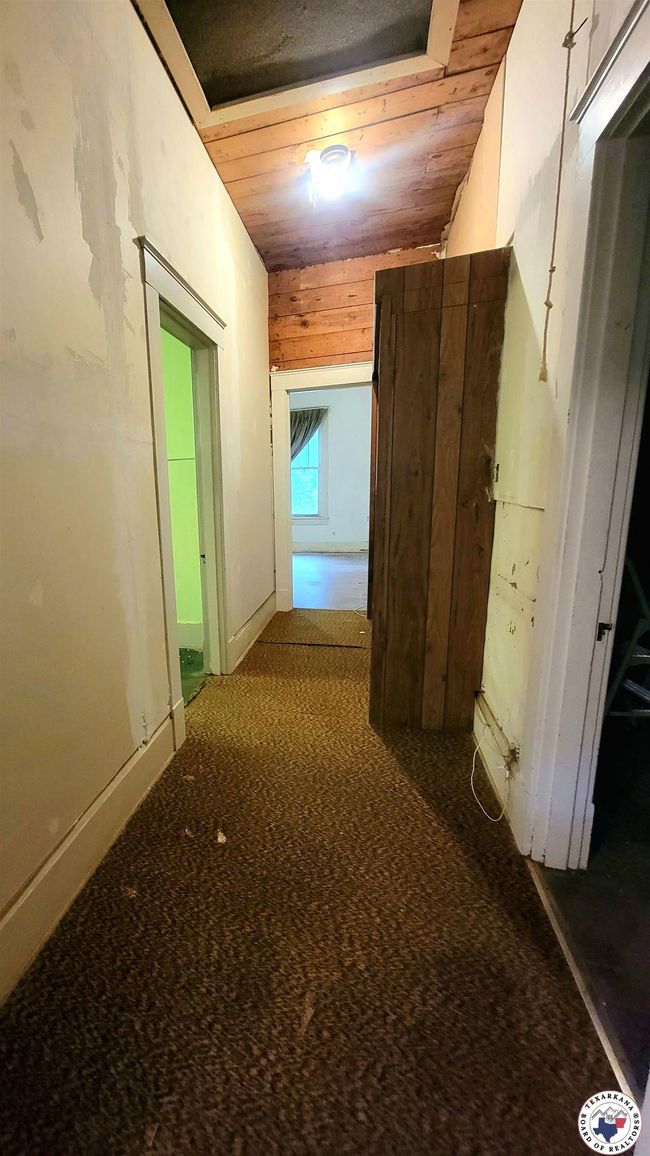 607 N Walnut St, House other with 2 bedrooms, 1 bathrooms and null parking in Clarksville TX | Image 10