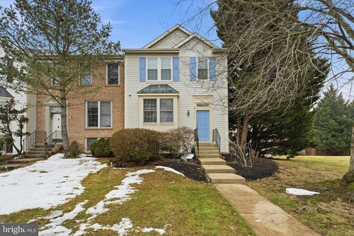 14315 Uniform Dr, CENTREVILLE, VA, 20121-2322 | Card Image