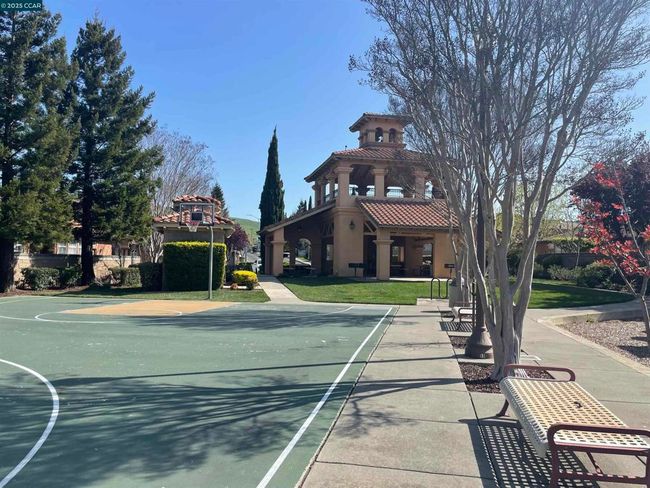 7104 Majestic Ct, Condo with 2 bedrooms, 2 bathrooms and 2 parking in Vallejo CA | Image 20