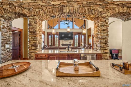 750 Monte Sano Dr, Scottsboro, AL, 35769-7919 | Card Image