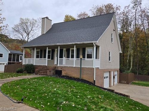 5708 Spice Meadow Ln, Winston-Salem, NC, 27106-9715 | Card Image