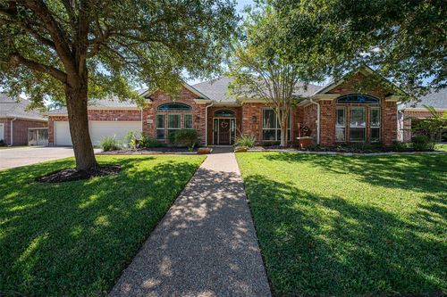 826 Pine Valley Dr, College Station, TX, 77845-4460 | Card Image