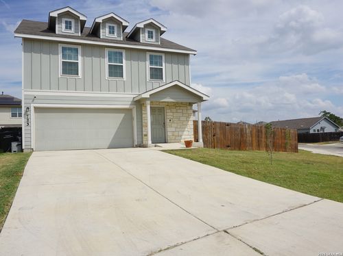 723 Pelican Lndg, San Antonio, TX, 78221-2803 | Card Image