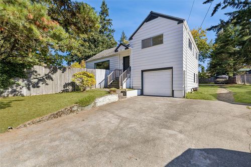 12718 5th Avenue Ne, Seattle, WA, 98125 | Card Image