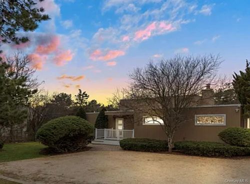 32 Lewis Rd, East Quogue, NY, 11942-5004 | Card Image