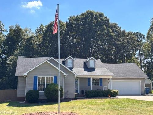 244 Pepperstone Dr, Mocksville, NC, 27028-5959 | Card Image