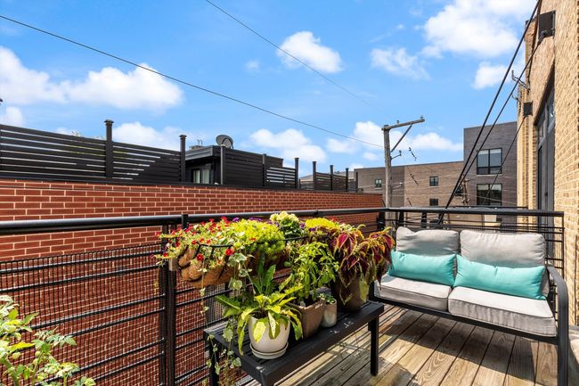 APT-306 - 1670 N Claremont Ave, Condo with 1 bedrooms, 1 bathrooms and 1 parking in CHICAGO IL | Image 9