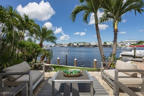 apt-212-800 River Point Dr, NAPLES, FL, 34102-3447 | Card Image