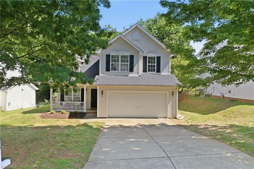 1120 Briarwood Dr, Mebane, NC, 27302-7182 | Card Image