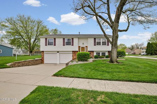 1513 Eastland Dr, Oregon, OH, 43616-4007 | Card Image