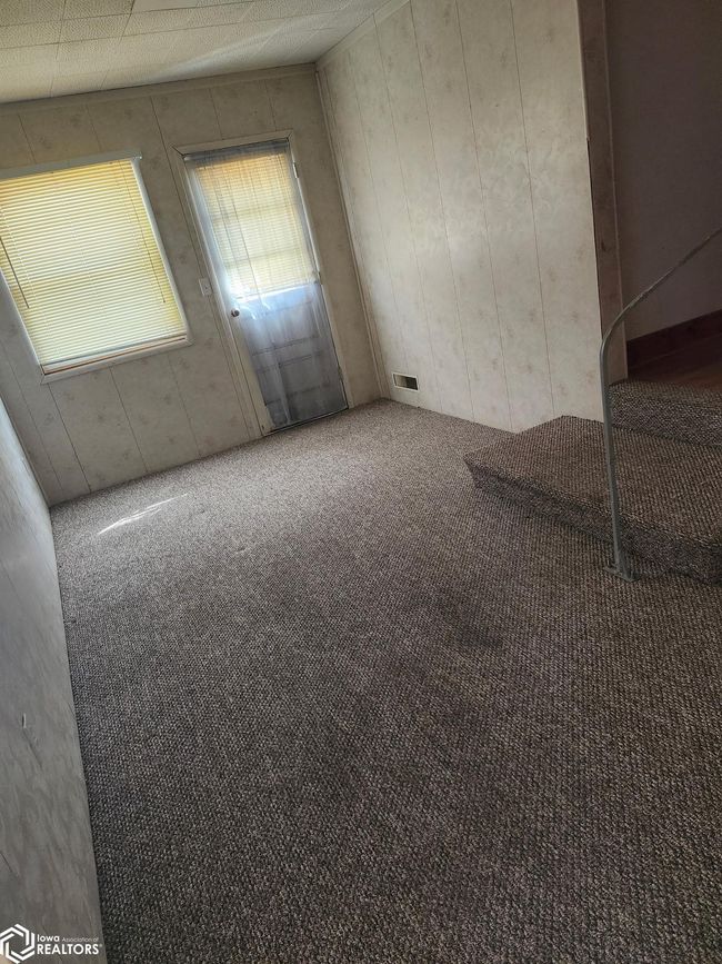 821 Ne 2 Nd St, Home with 3 bedrooms, 2 bathrooms and 1 parking in Eagle Grove IA | Image 17