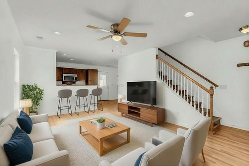 3033 Kinswood Ln, Ladson, SC, 29456-3077 | Card Image