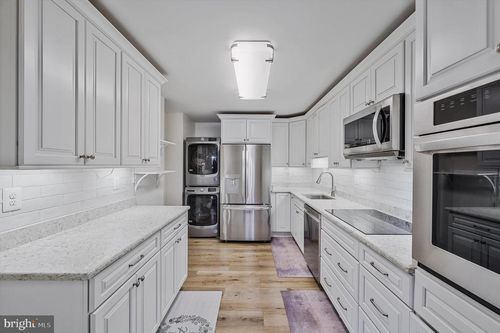 apt-807-309 Yoakum Pkwy, ALEXANDRIA, VA, 22304-3936 | Card Image