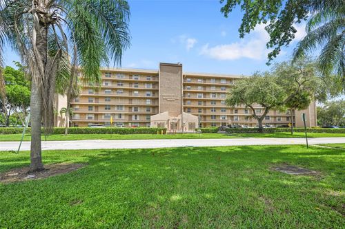 apt-604-4570 Nw 18th Ave, Deerfield Beach, FL, 33064-1069 | Card Image