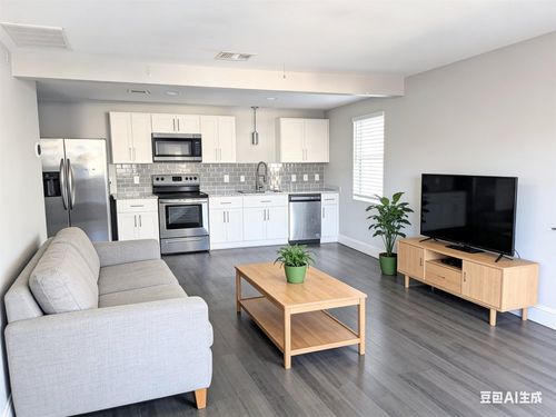 1-813 1/2 Alexander St, Houston, TX, 77007-1422 | Card Image