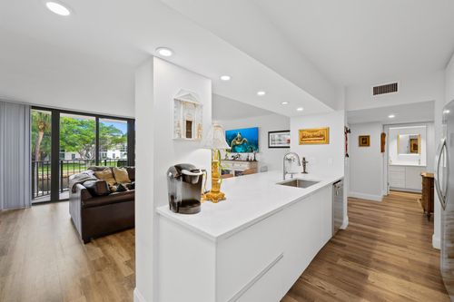 2020-799 Jeffery St, Boca Raton, FL, 33487-4191 | Card Image
