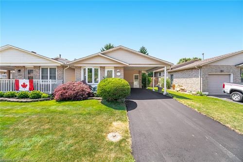 178 Athenia Dr, Stoney Creek, ON, L8J1V8 | Card Image