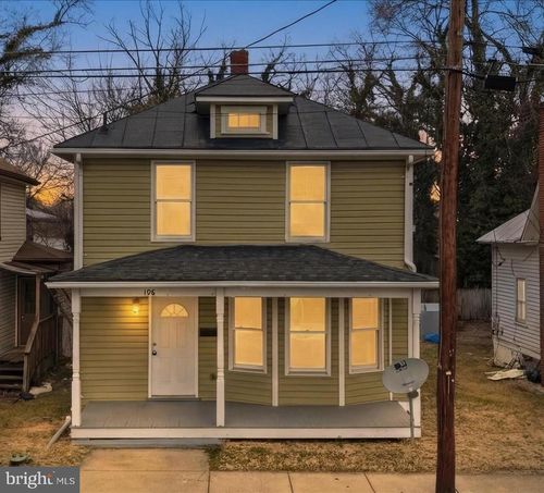 106 W Southwerk St, WINCHESTER, VA, 22601-3773 | Card Image