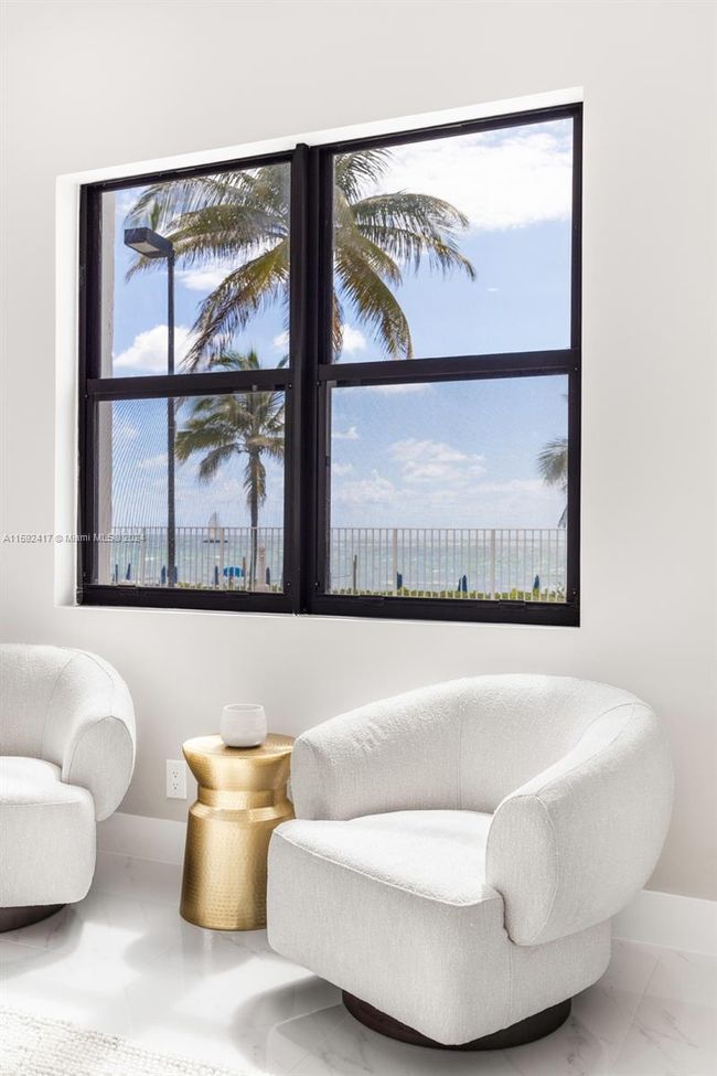 203 - 2301 S Ocean Dr, Condo with 2 bedrooms, 2 bathrooms and null parking in Hollywood FL | Image 17