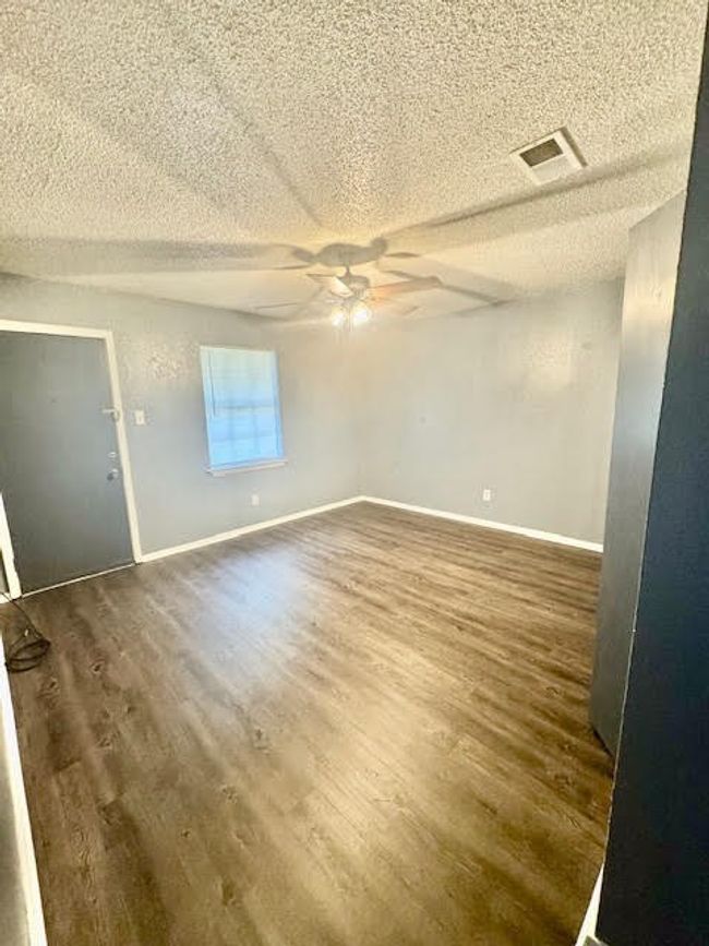 APT-7 - 200 Bonnie Bell Ln, Home with 2 bedrooms, 1 bathrooms and null parking in Springtown TX | Image 6